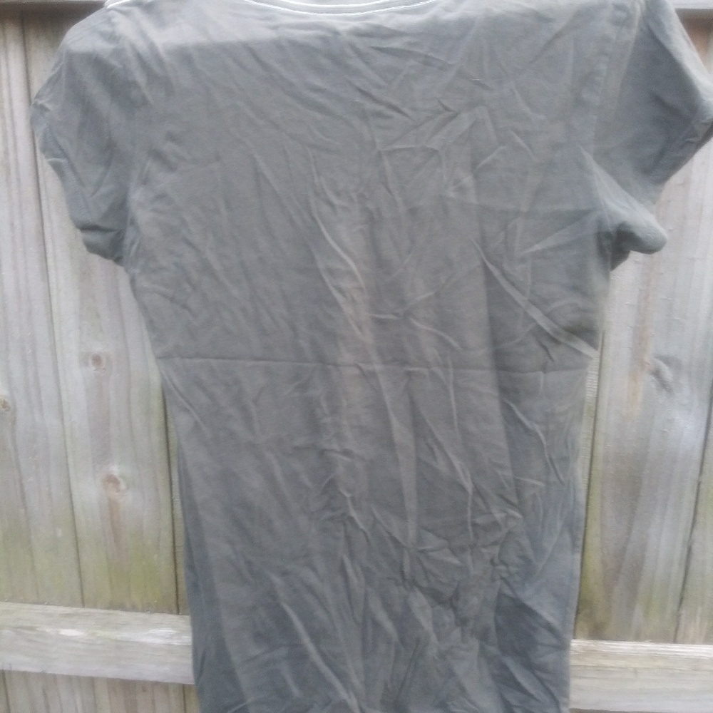 Teeshirt - Picture 2 of 2